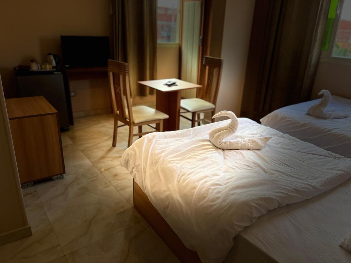 Grand Pyramids View Hotel Каир Экстерьер фото