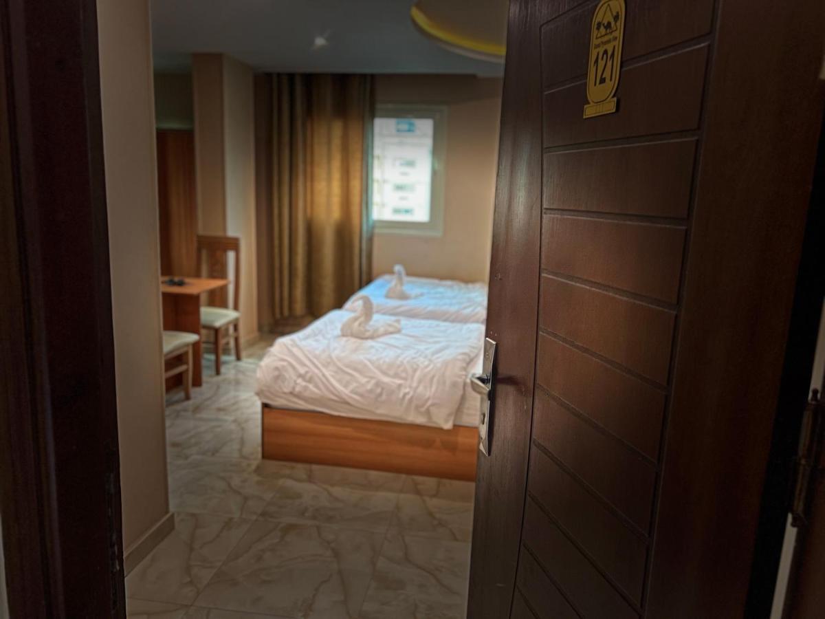 Grand Pyramids View Hotel Каир Экстерьер фото