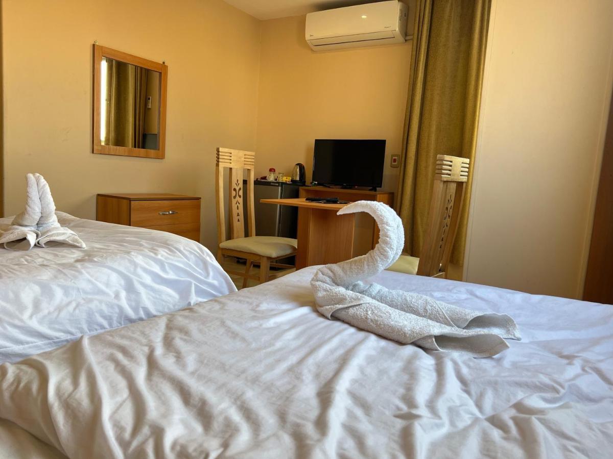 Grand Pyramids View Hotel Каир Экстерьер фото