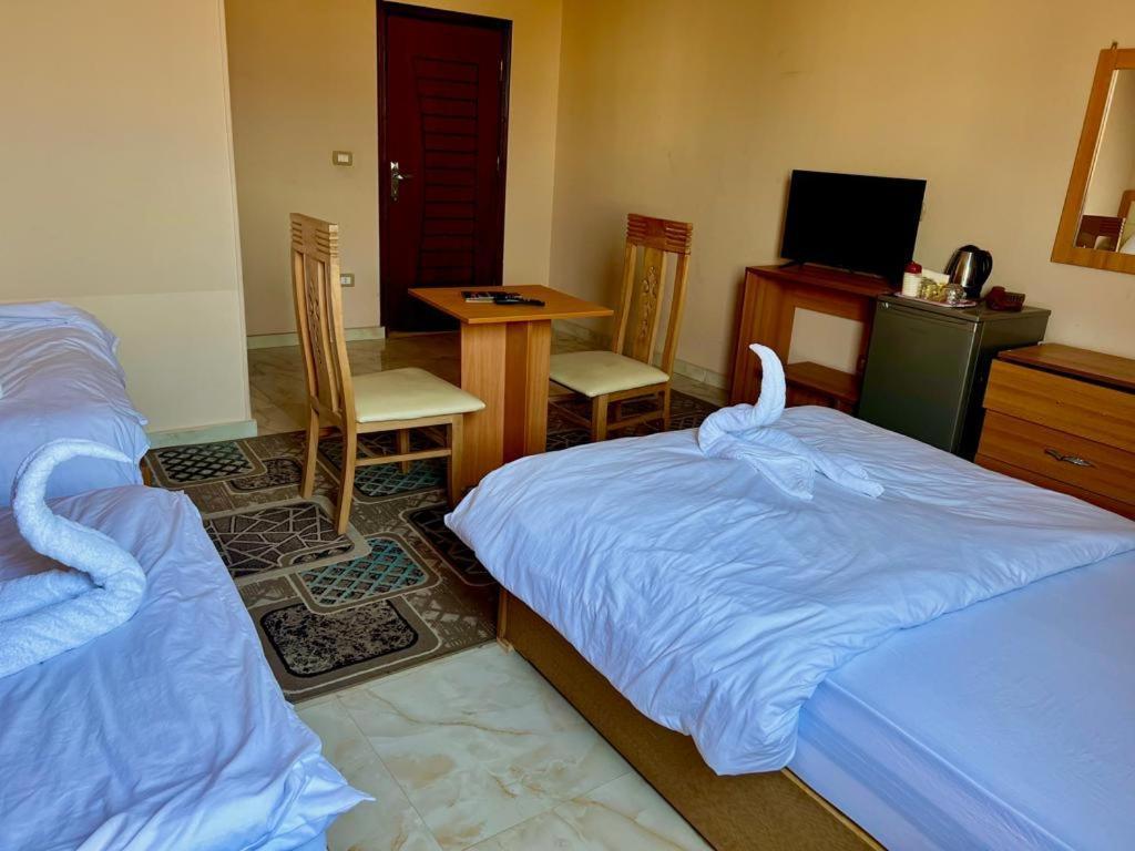 Grand Pyramids View Hotel Каир Экстерьер фото